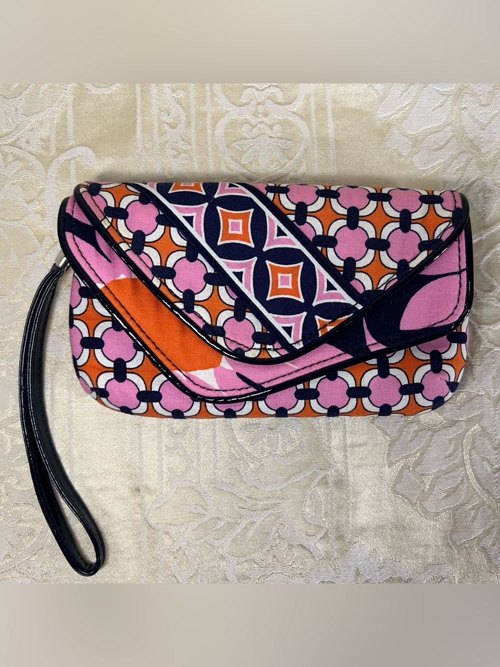 Retired Vera Bradley Loves Me Ruffle Tote Shoulder Bag & Matching Wristlet Set - Picture 2 of 11